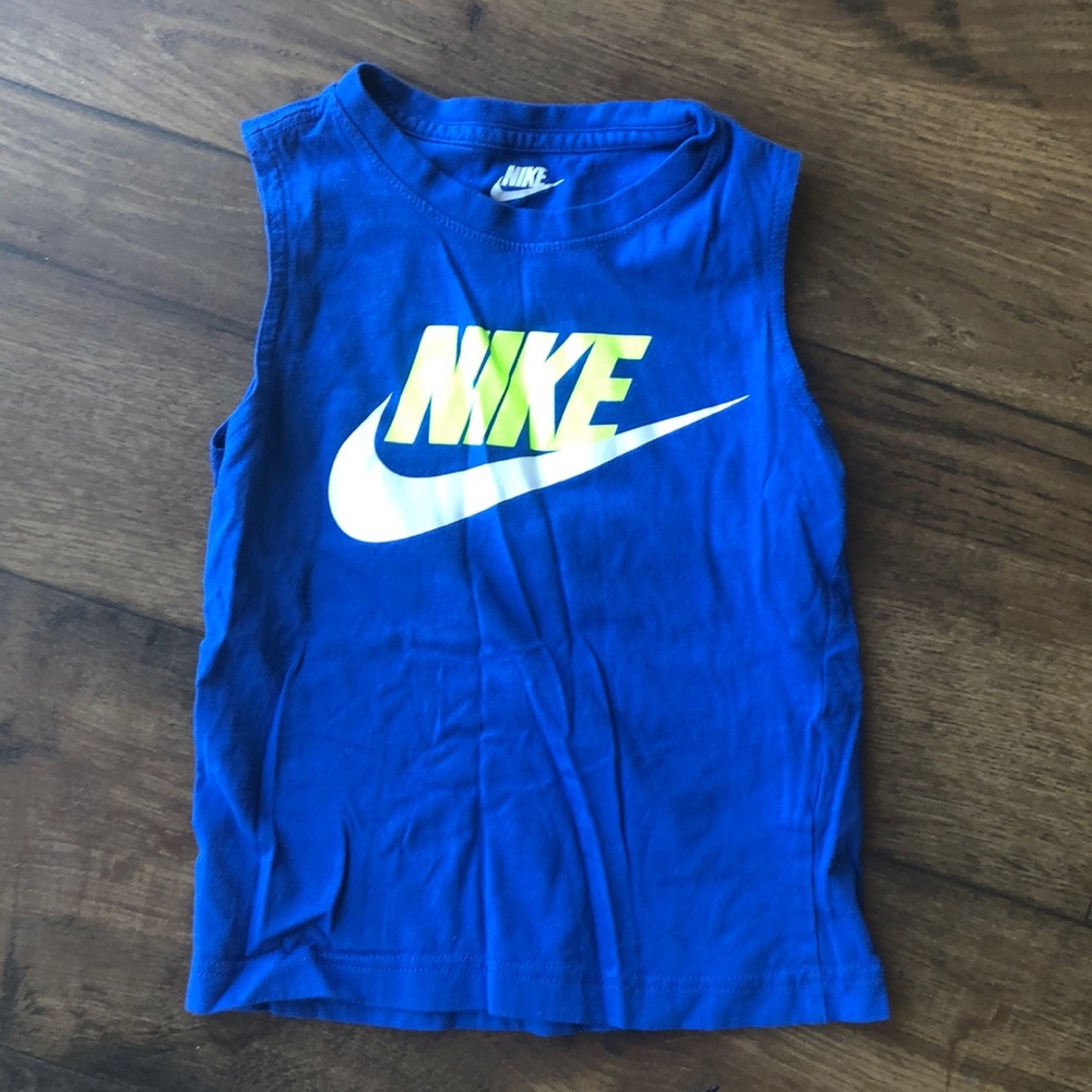 Nike Sleeveless Shirt